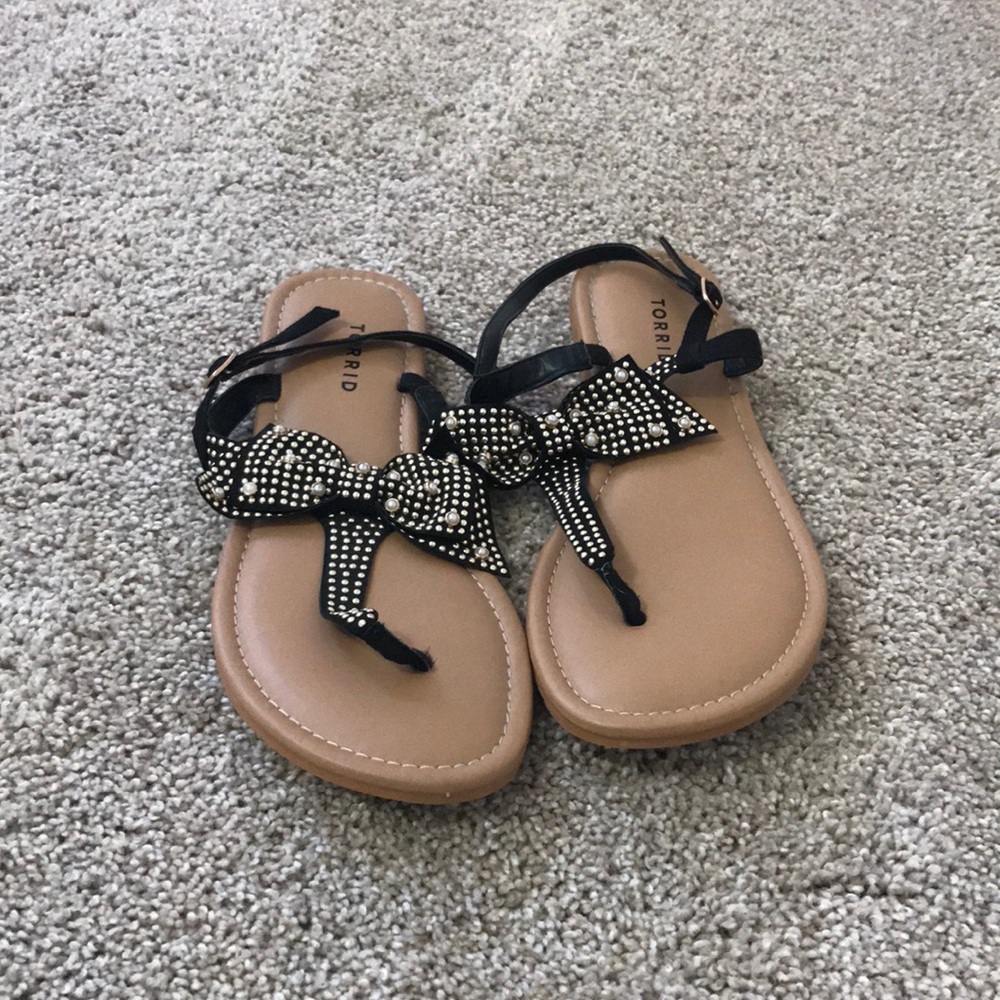 Torrid bow flats